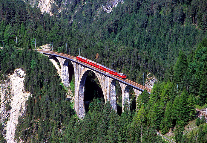Ge 4.4 I.Wiesener Viadukt 04.07.1998 Foto Tim Zolkos