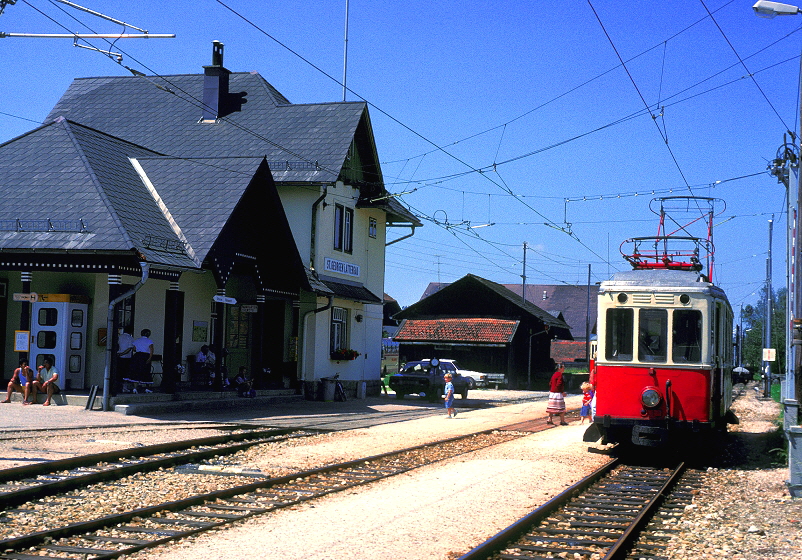 k-007 ex. Rheinbahn Triebwagen in St. Georgen i. Attergau 10.08.1989 foto herbert rubarth