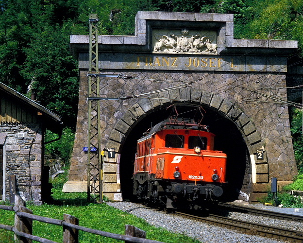 k-AB020 alte Ausfahrt aus dem Arlbergtunnel bei St. Anton 28.07.1985 foto herbert rubarth