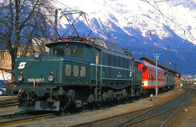 k-AB037 Arlbergbahn 1020.02724.02.1997  Innsbruck HBF Foto J- Schmoll