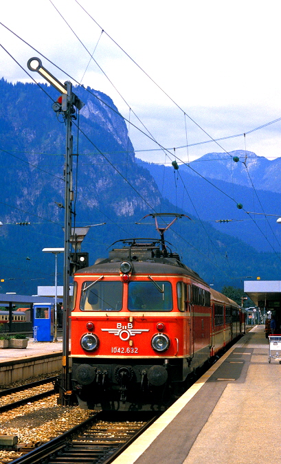 k-GAP 1042.632 Bf. Garmisch- Pa. Regionalzug Ri. Innsbruck 28.07.1986 foto herbert rubarth