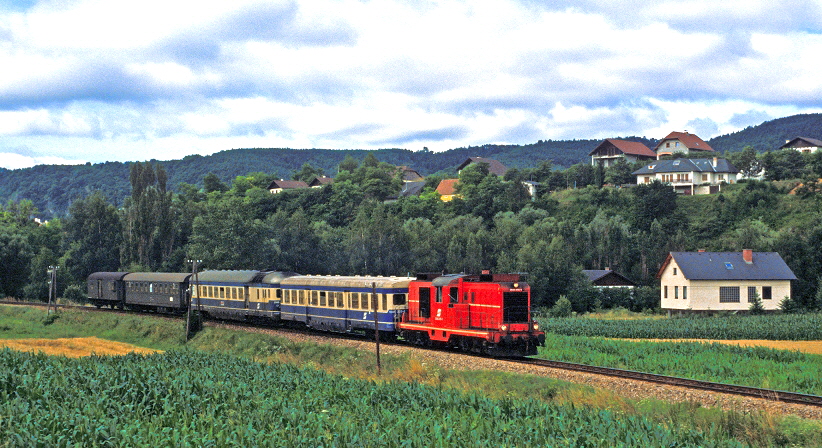 k-201. Kamptalbahn 2045.018-5 22.07.1987 bei Stiefern hr. 